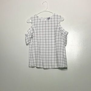 Cold shoulder grid pattern top